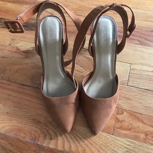 Faux suede pumps- light tan